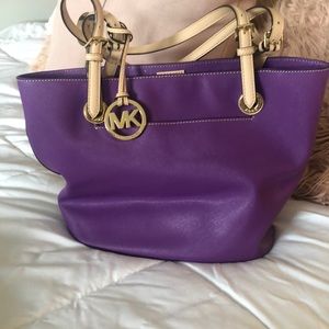 Michael Kors purse